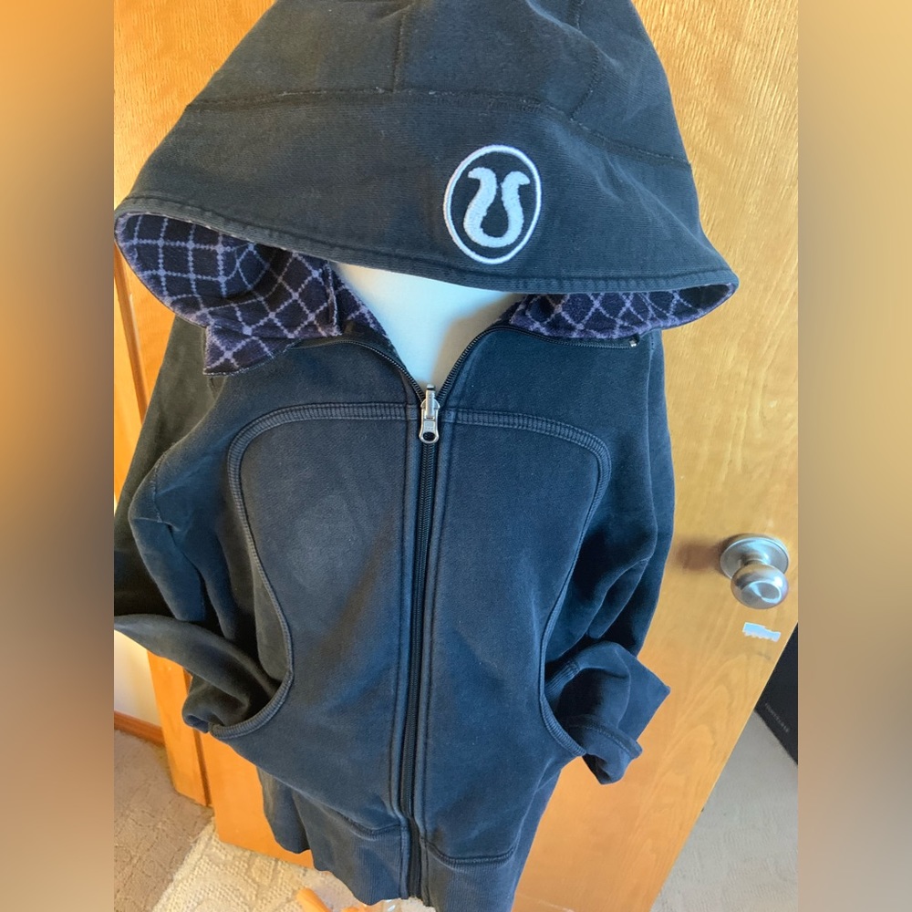 Reversible Lululemon scuba hoodie